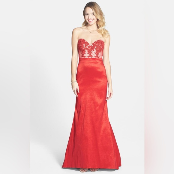 JUMP Apparel 7/8 Red Sweetheart Formal Dress - Picture 4 of 4